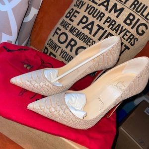 Christian Louboutin So Kate